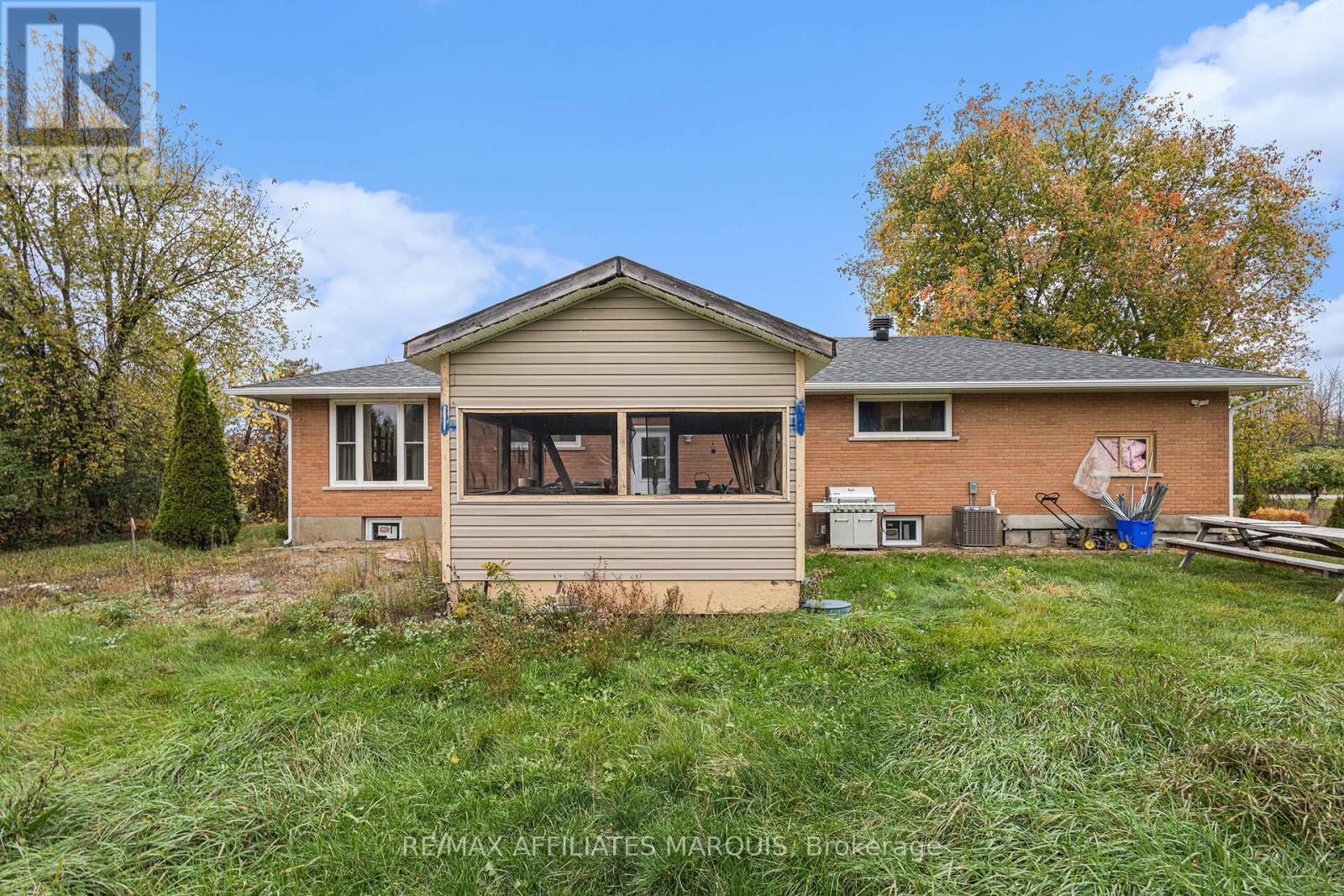 7349 Roger Stevens Drive, Montague, Ontario  K7A 4S6 - Photo 21 - X12848210