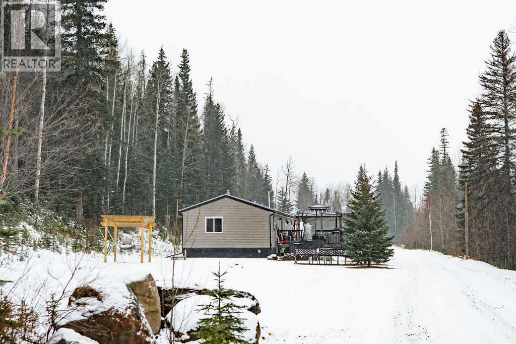 4b-24425 East River Road, Hinton, Alberta  T7V 0A3 - Photo 2 - A2286889