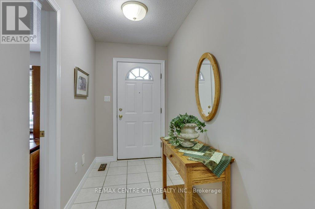 21 - 95 Capulet Lane, London North, Ontario  N6H 5V6 - Photo 3 - X13065384
