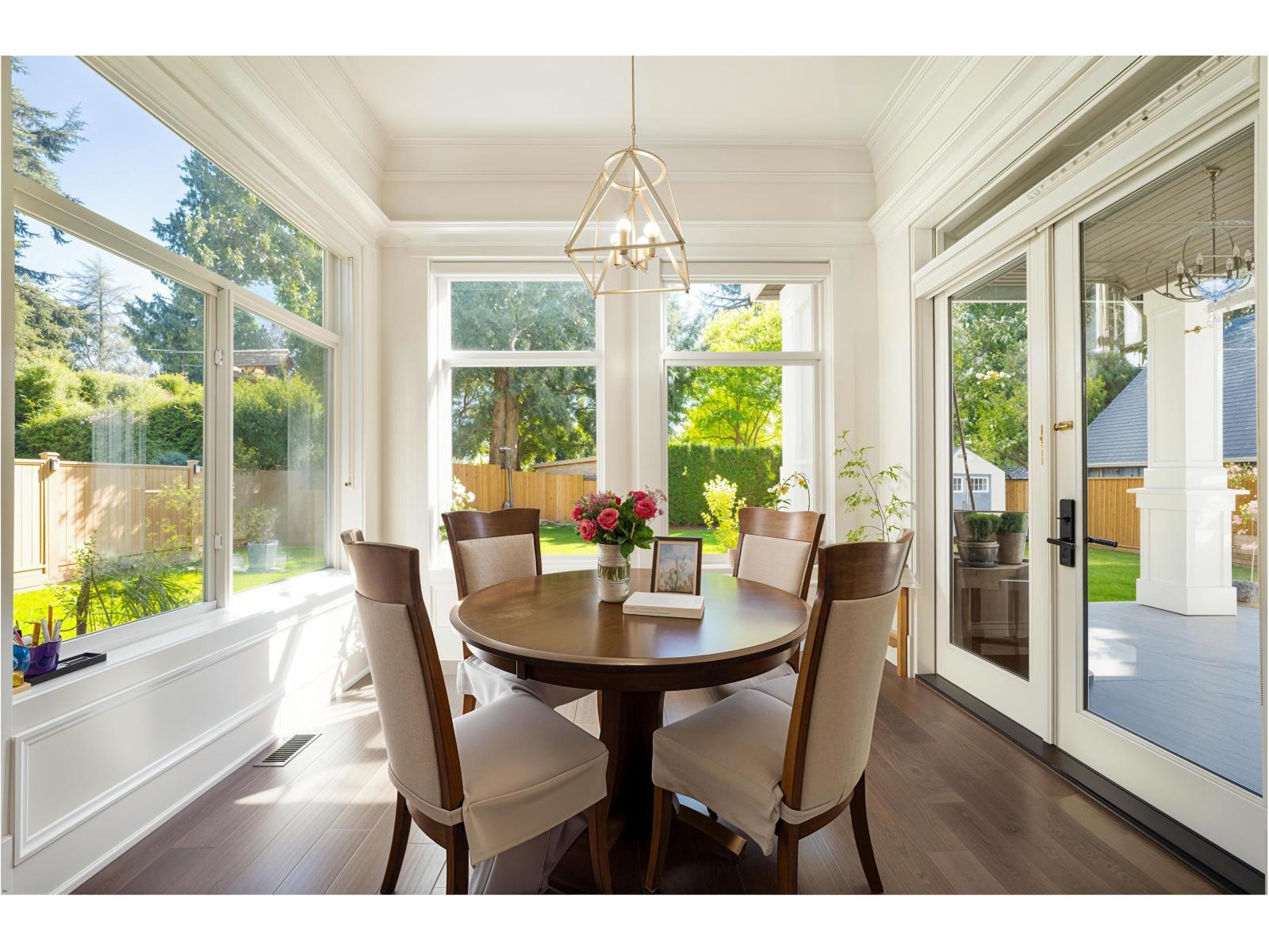 13062 15a Avenue, Surrey, British Columbia  V4A 1M3 - Photo 1 - R3117591