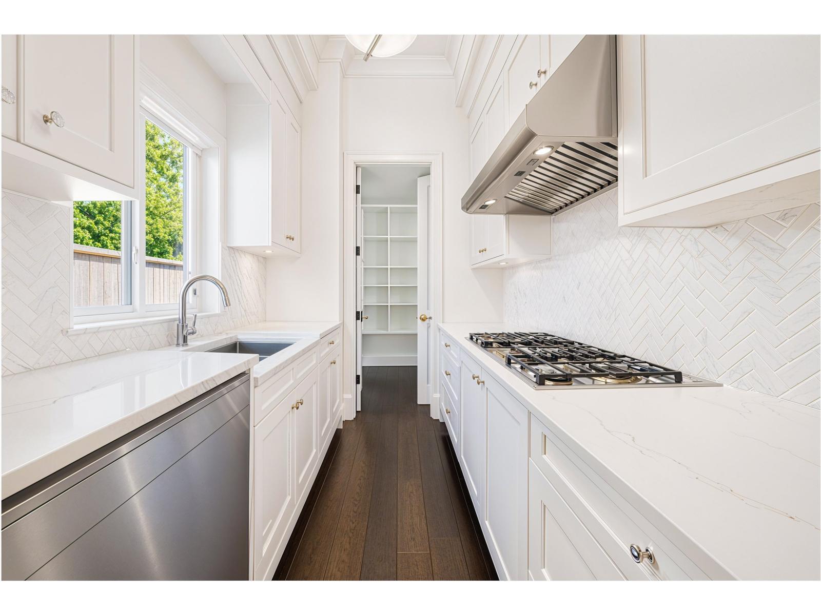 13062 15a Avenue, Surrey, British Columbia  V4A 1M3 - Photo 8 - R3117591