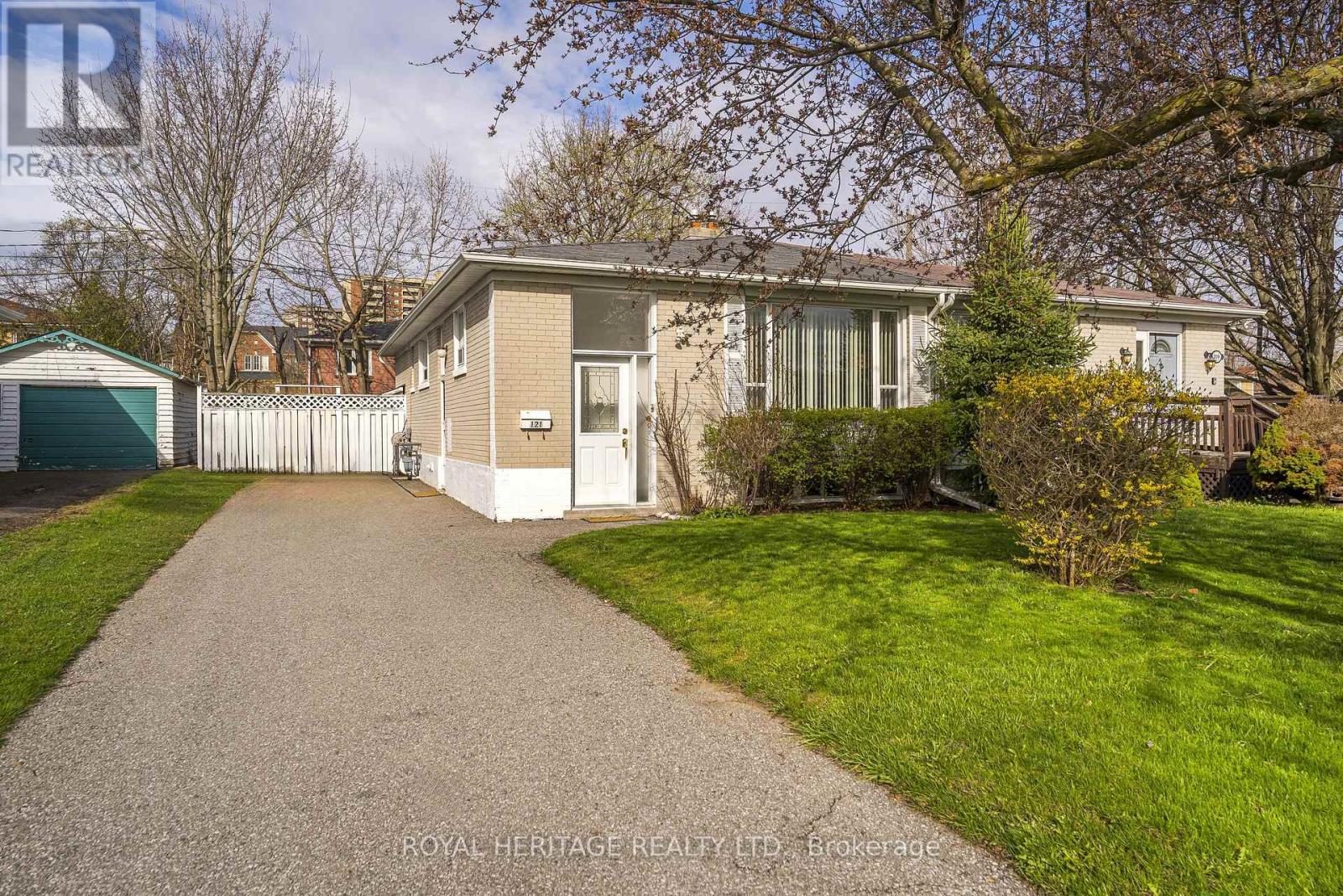 121 Tulloch Drive, Ajax, Ontario  L1S 2S7 - Photo 2 - E12962680