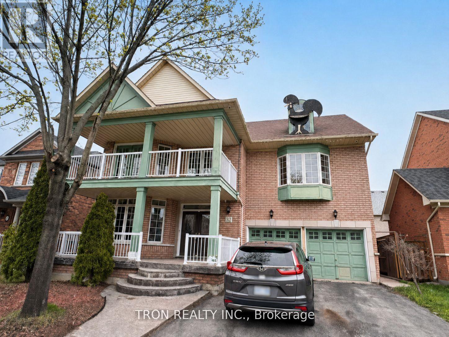 UPPER - 32 ARUNDEL DRIVE, Vaughan, Ontario