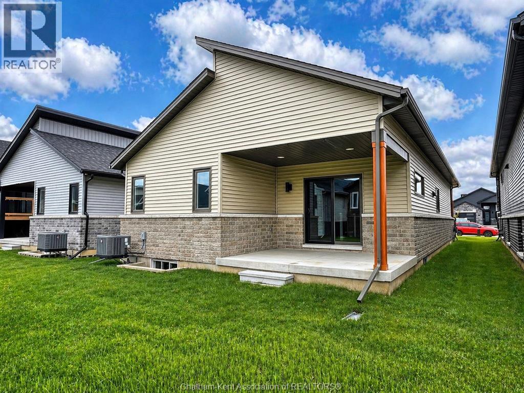 111 Ironwood Trail, Chatham, Ontario  N7M 0T3 - Photo 4 - 26005767