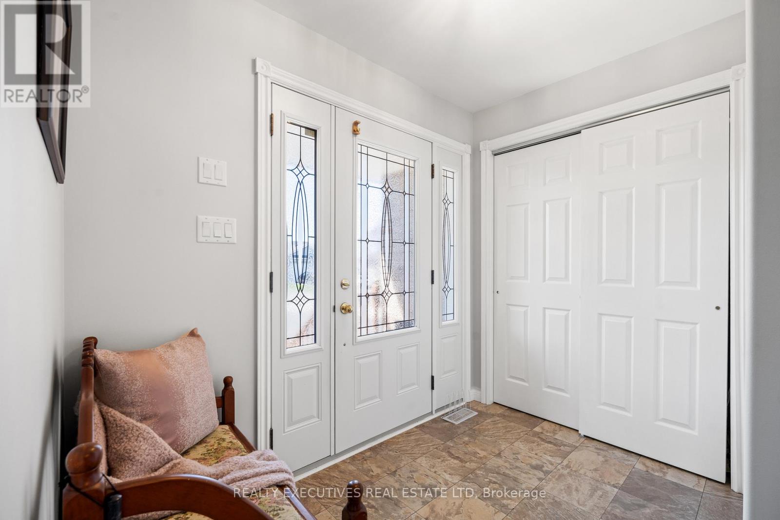 29 Christie Lane, North Dundas, Ontario  K0C 2K0 - Photo 2 - X13065446