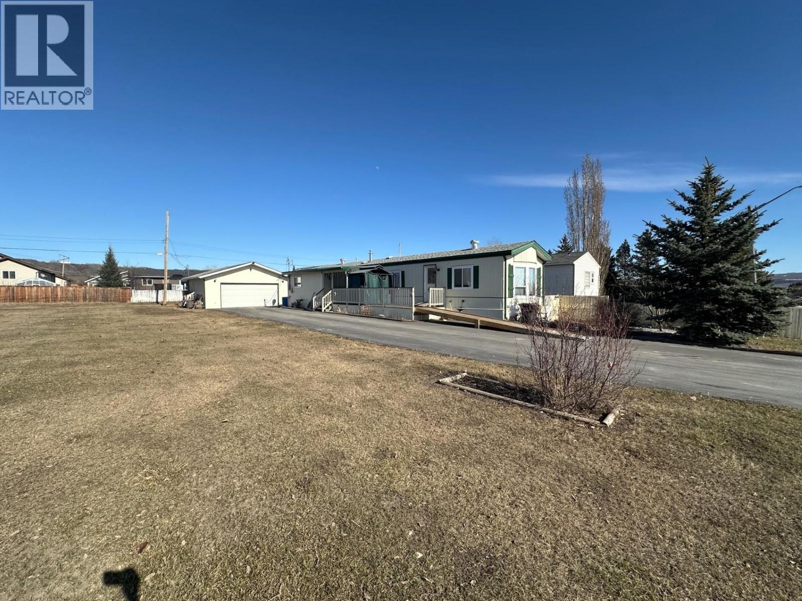 10085 98 Street, Taylor, British Columbia  V0C 2K0 - Photo 1 - R3097819