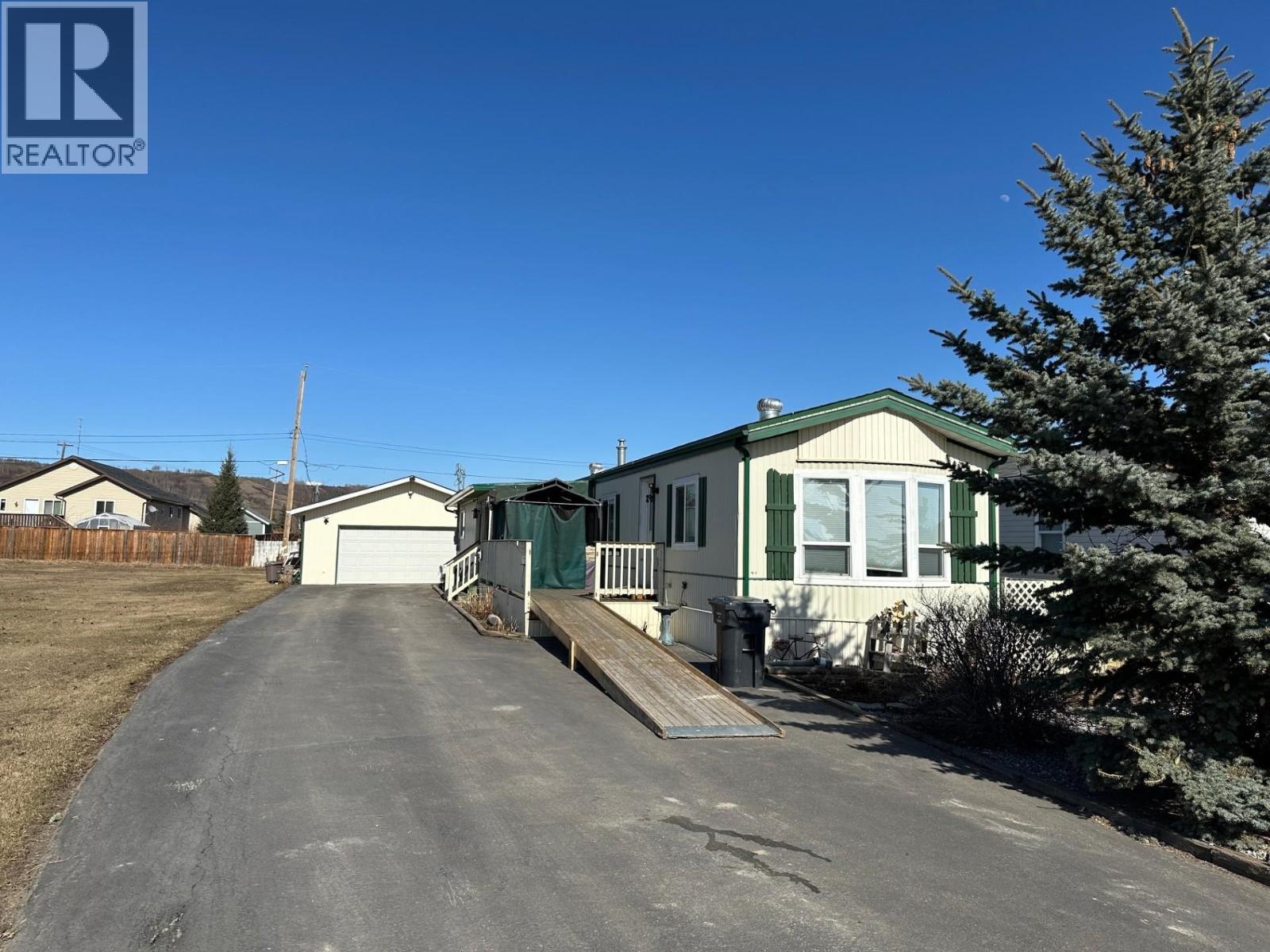 10085 98 Street, Taylor, British Columbia  V0C 2K0 - Photo 2 - R3097819