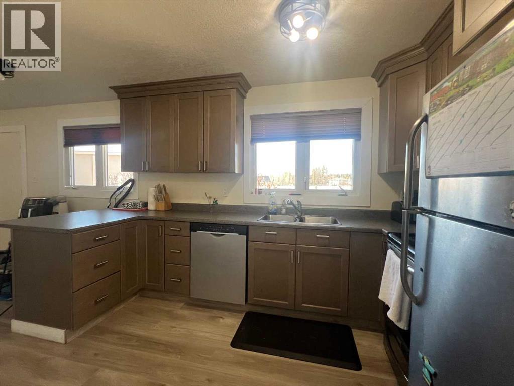 4830 16 Avenue, Edson, Alberta  T7E 1G4 - Photo 5 - A2306063