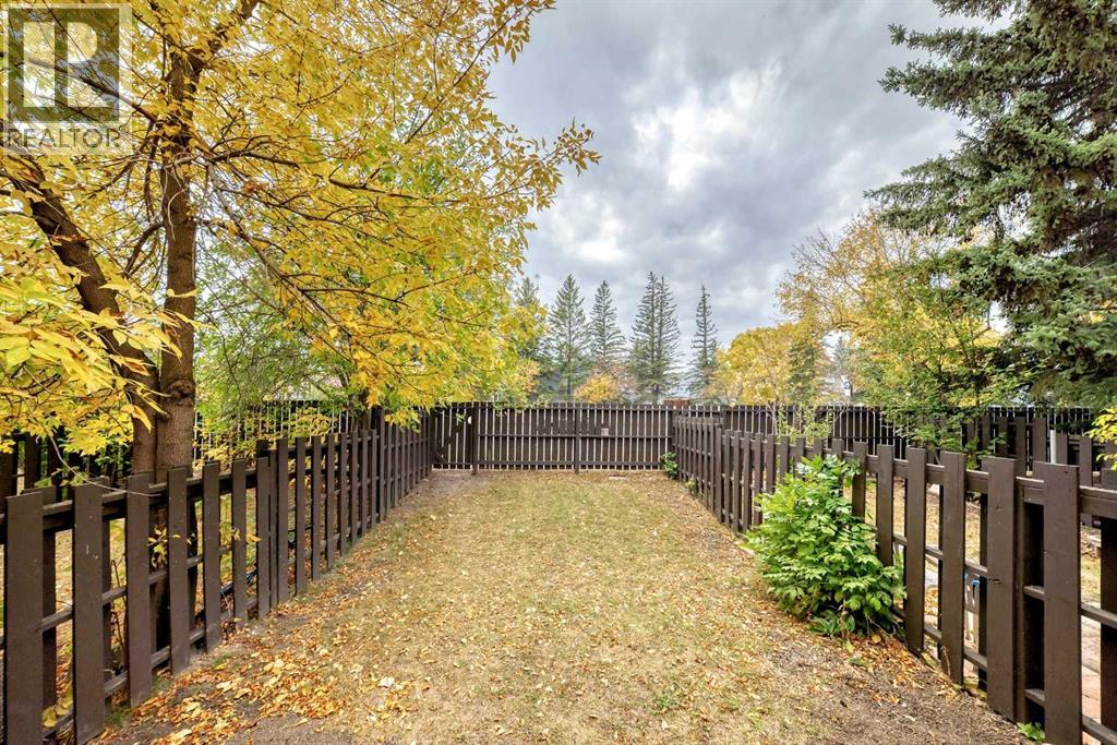 #11, 380 Bermuda Drive NW, Calgary, Alberta  T3K 2B2 - Photo 22 - A2282884
