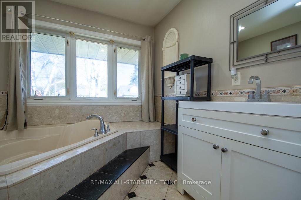 1426 Highway 7a, Kawartha Lakes, Ontario  L0A 1A0 - Photo 17 - X13065328