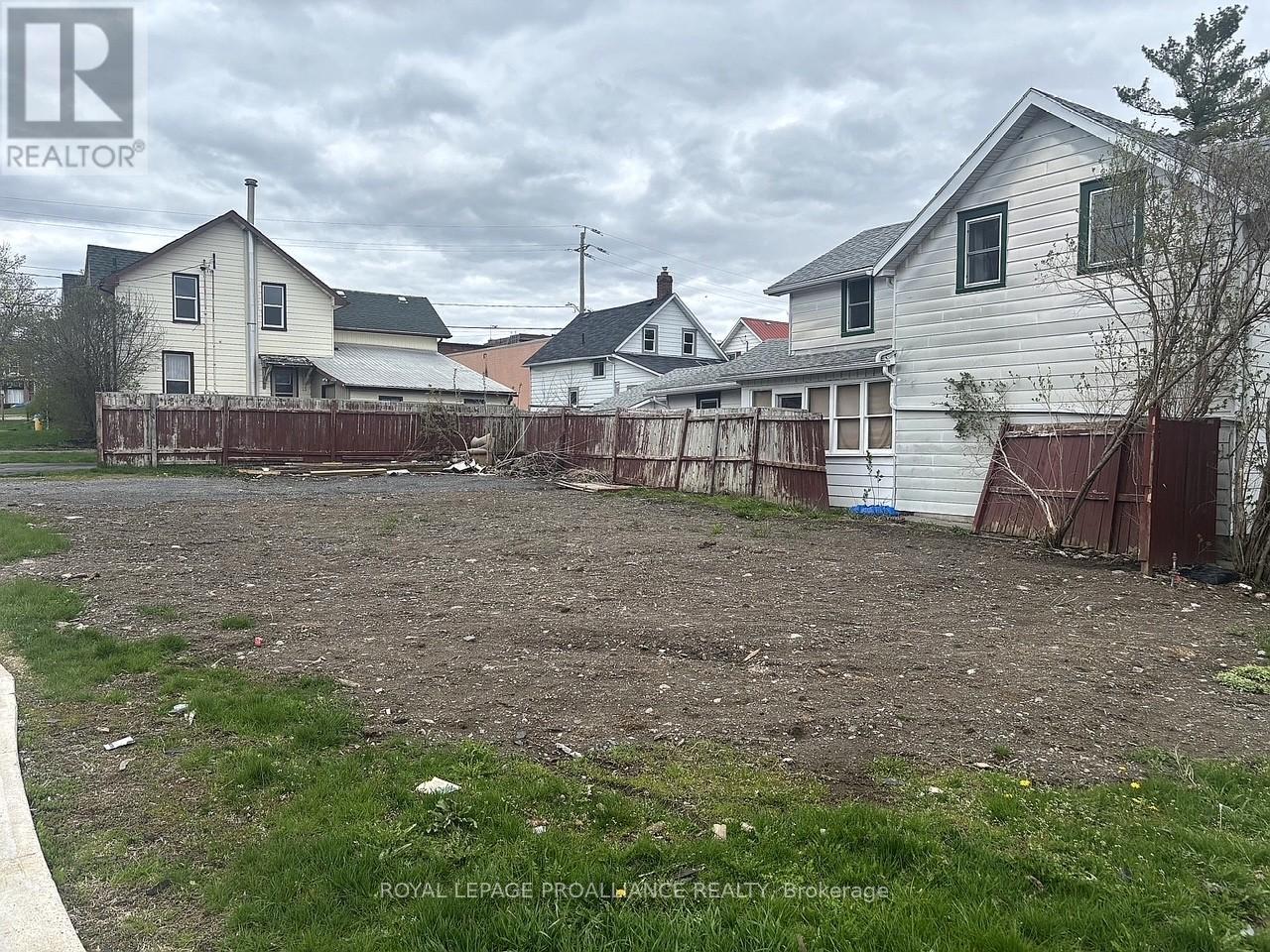 27 Water Street W, Greater Napanee, Ontario  K7R 1V3 - Photo 3 - X13065430