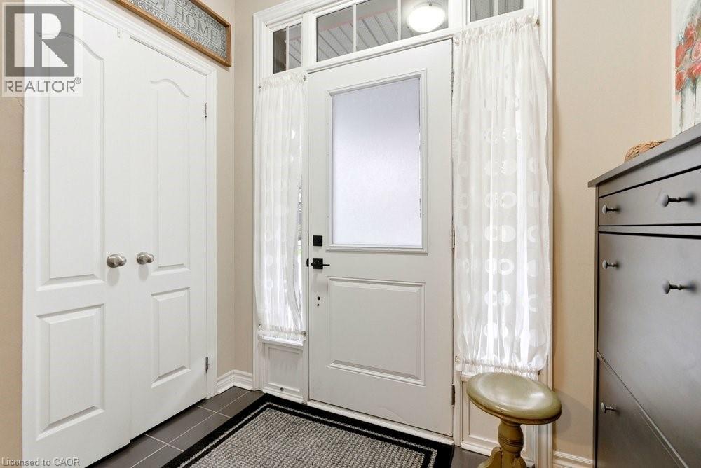 2362 Peppiatt Common, Burlington, Ontario  L7R 0C8 - Photo 3 - 40825341