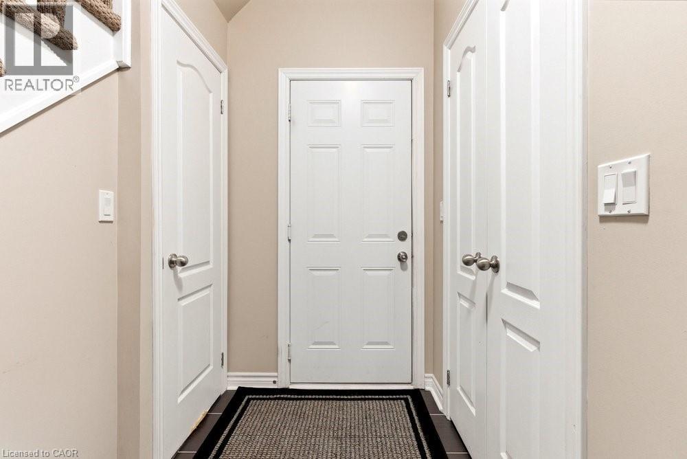 2362 Peppiatt Common, Burlington, Ontario  L7R 0C8 - Photo 6 - 40825341