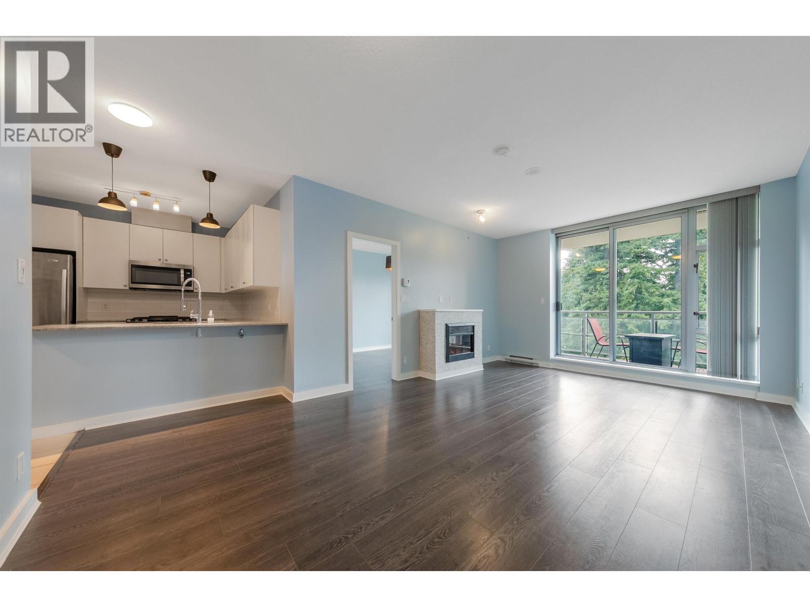1007 280 Ross Drive, New Westminster, British Columbia  V3L 0C2 - Photo 1 - R3055687