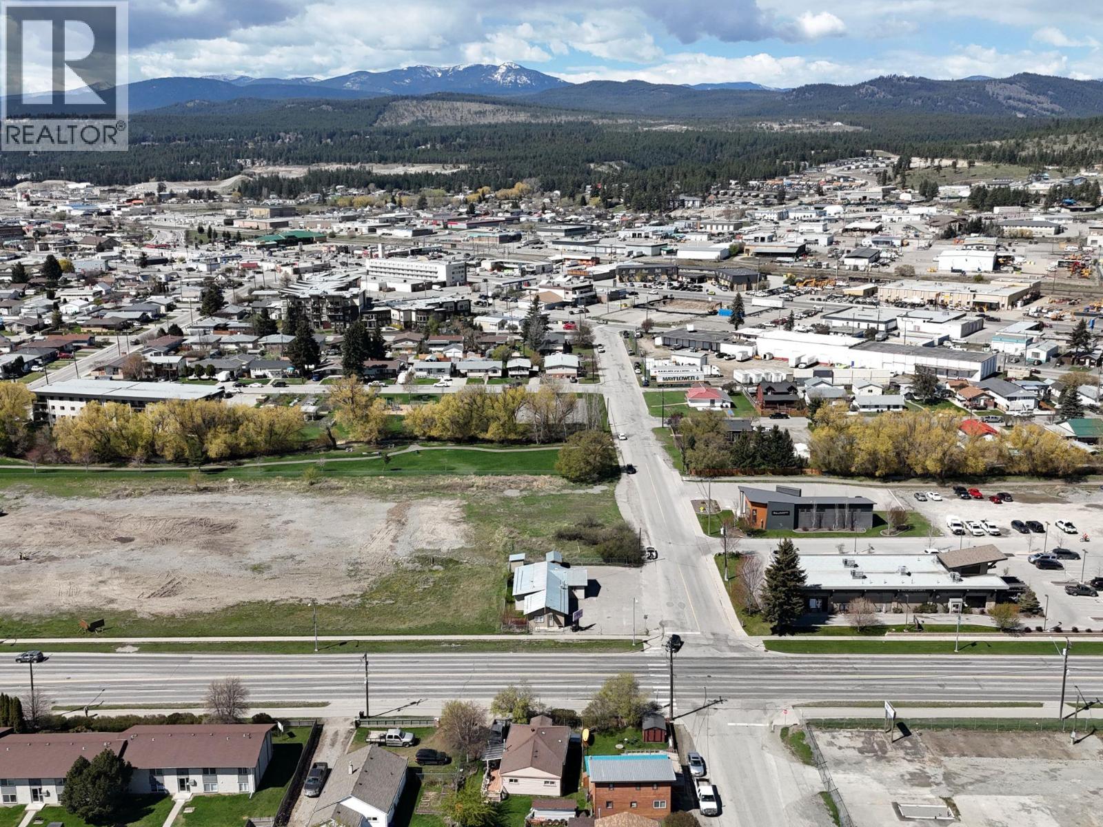 741 20th Avenue N, Cranbrook, British Columbia  V1C 3N4 - Photo 24 - 10385403
