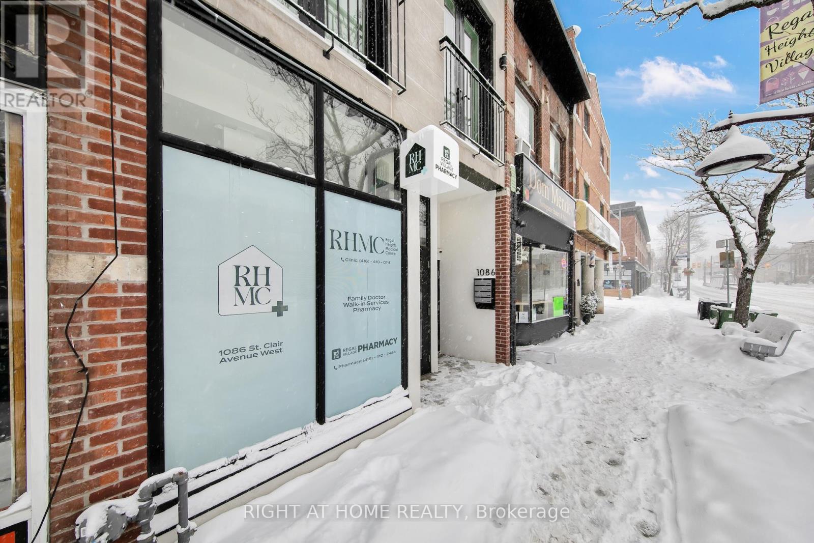 1086 ST CLAIR AVENUE W, Toronto, Ontario