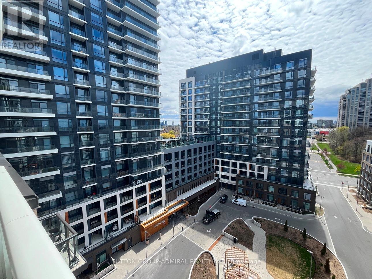 C906 - 8 Beverley Glen Boulevard, Vaughan, Ontario  L4J 0L5 - Photo 3 - N13054134