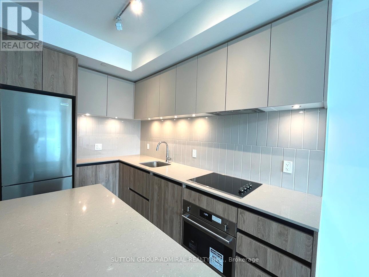 C906 - 8 Beverley Glen Boulevard, Vaughan, Ontario  L4J 0L5 - Photo 13 - N13054134