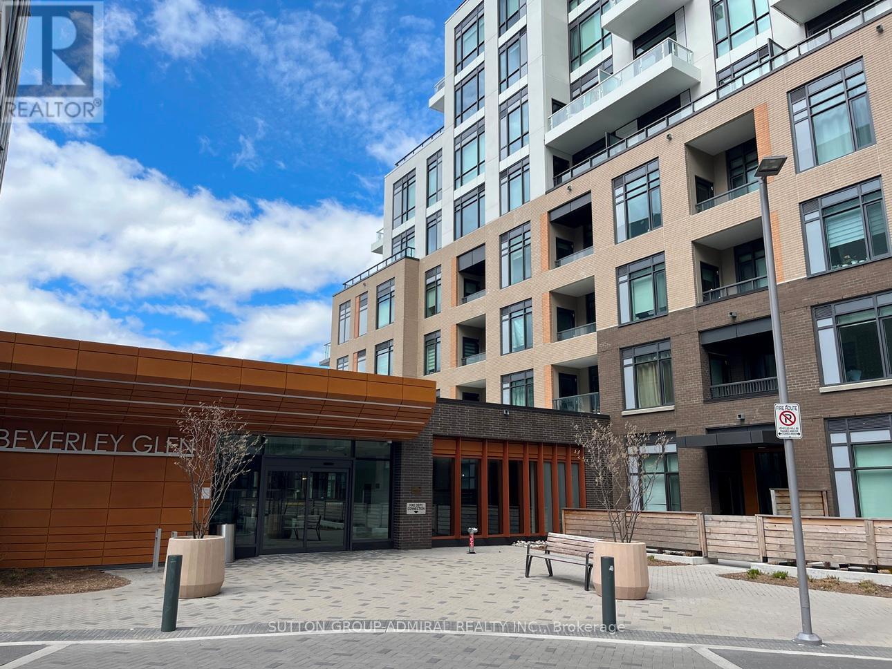 C906 - 8 Beverley Glen Boulevard, Vaughan, Ontario  L4J 0L5 - Photo 2 - N13054134