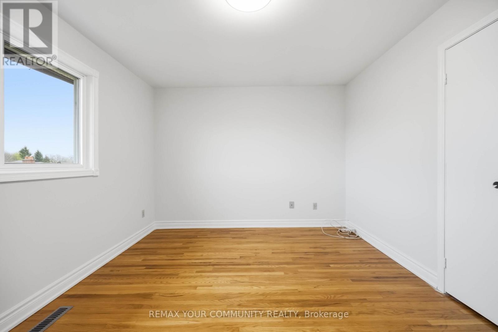 30 John Lindsay Court, Toronto, Ontario  M3L 2K1 - Photo 23 - W13059000