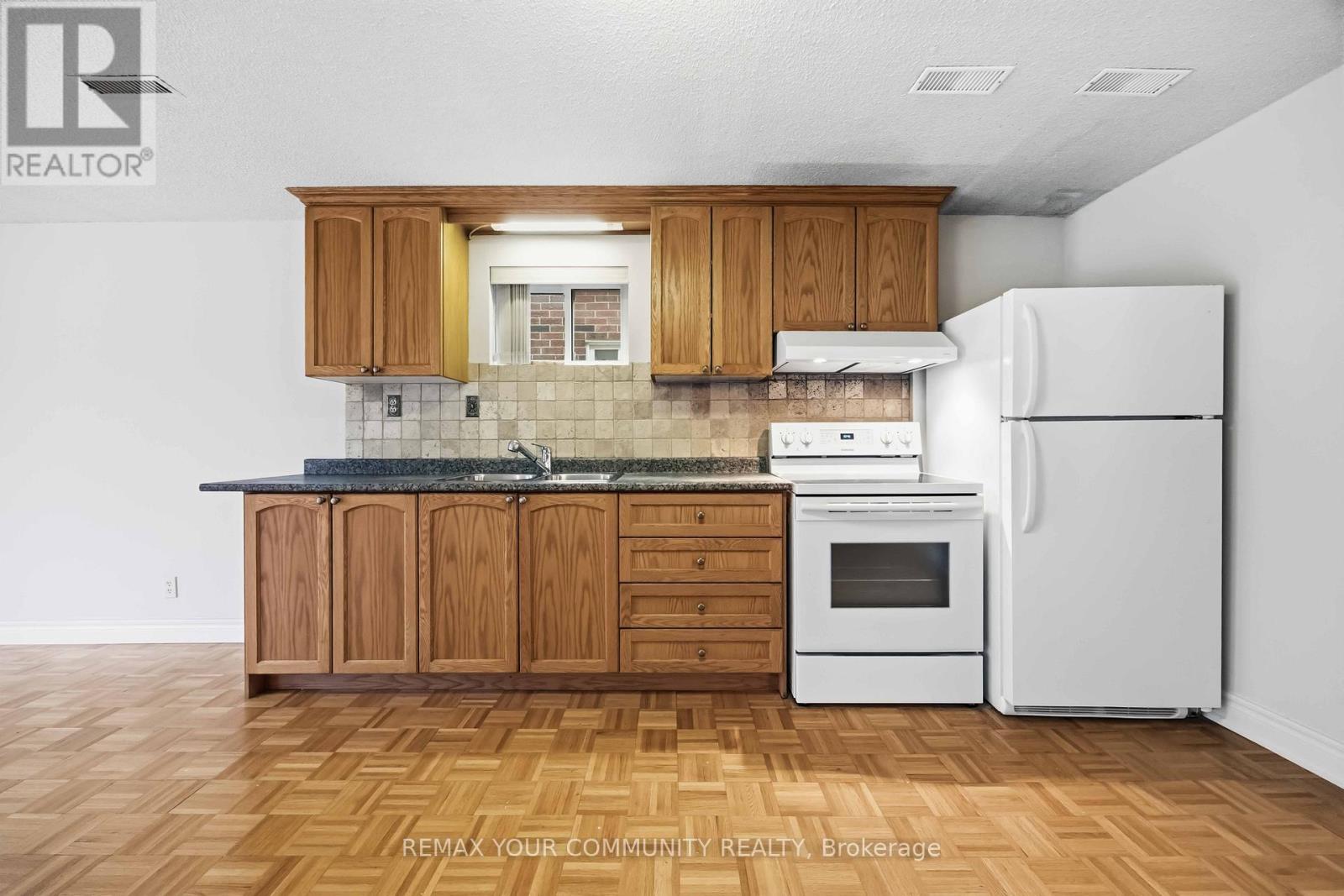 30 John Lindsay Court, Toronto, Ontario  M3L 2K1 - Photo 31 - W13059000