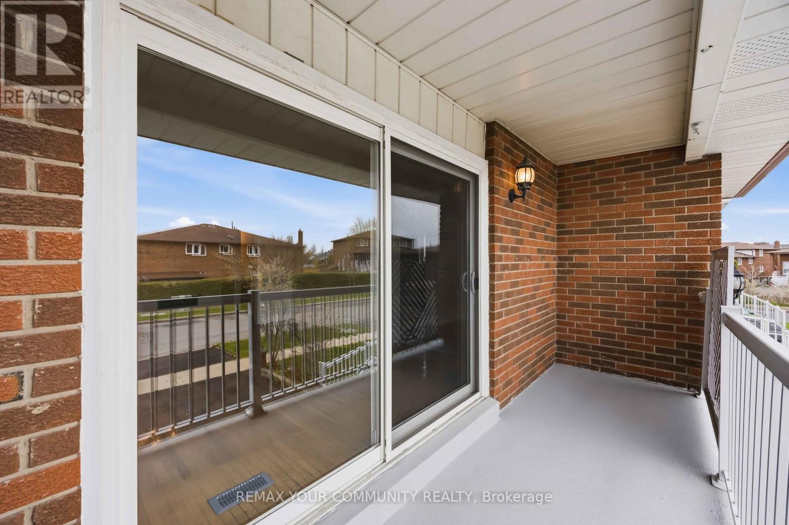 30 John Lindsay Court, Toronto, Ontario  M3L 2K1 - Photo 37 - W13059000