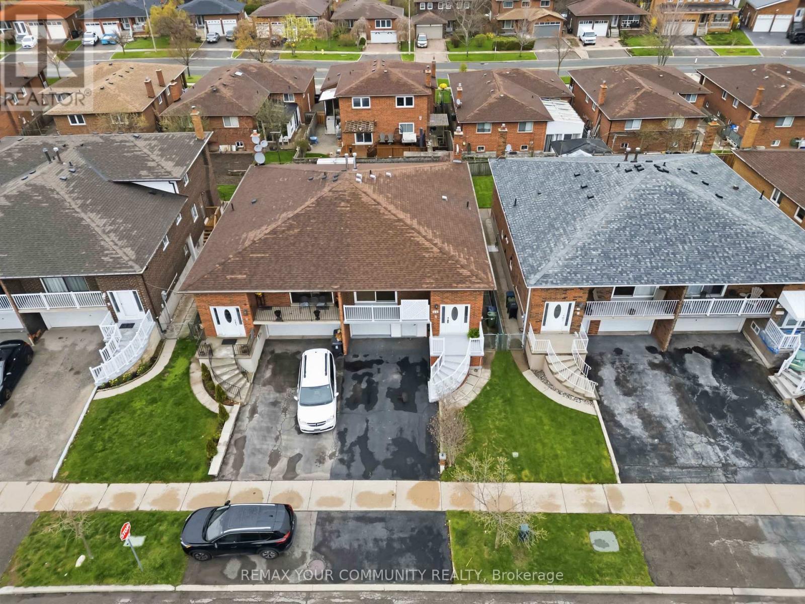 30 John Lindsay Court, Toronto, Ontario  M3L 2K1 - Photo 40 - W13059000