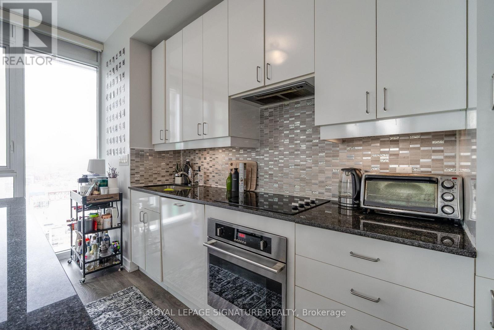 2503 - 426 University Avenue, Toronto, Ontario  M5G 1S9 - Photo 5 - C13065334