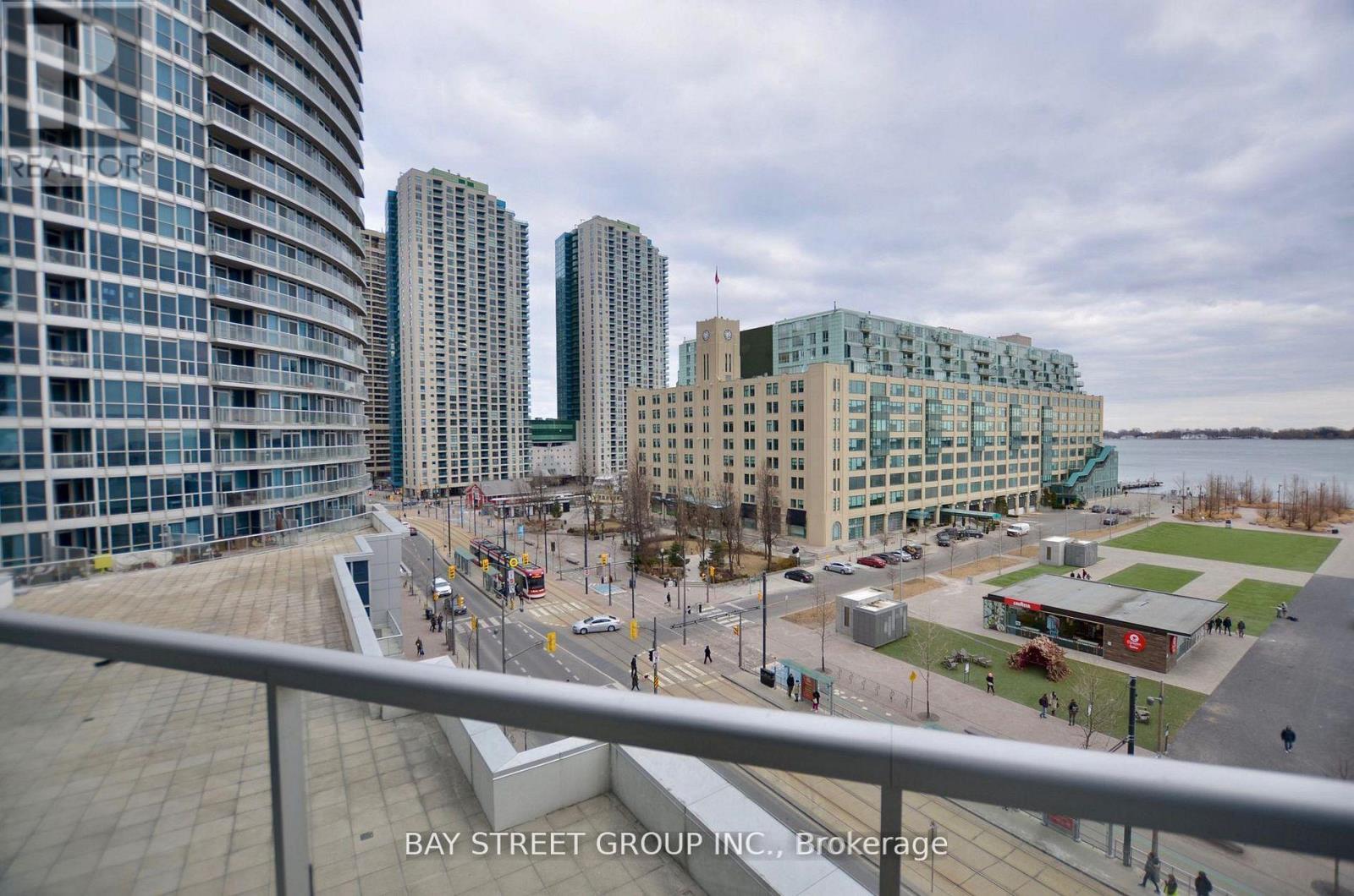 604 - 218 Queens Quay W, Toronto (Waterfront Communities), Ontario  M5J 2Y6 - Photo 21 - C13065376