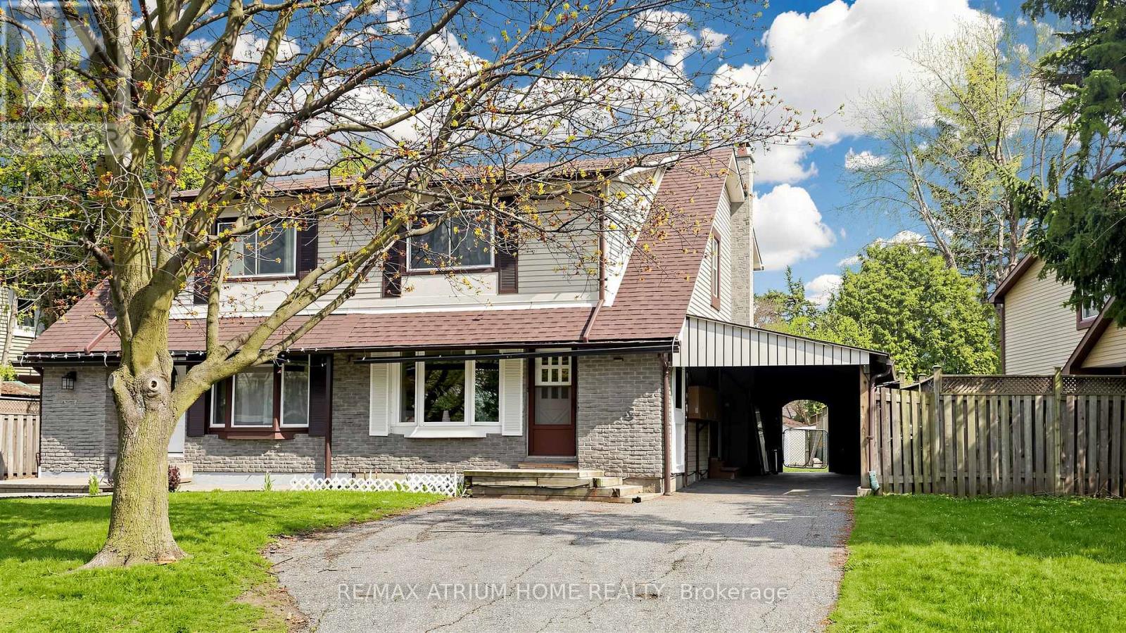 13 Applegate Crescent E, Toronto (Hillcrest Village), Ontario  M2H 2R5 - Photo 2 - C13065504