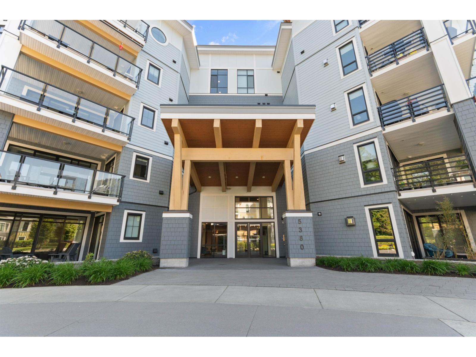 101 5380 TYEE LANE|Garrison Crossing, Chilliwack, British Columbia