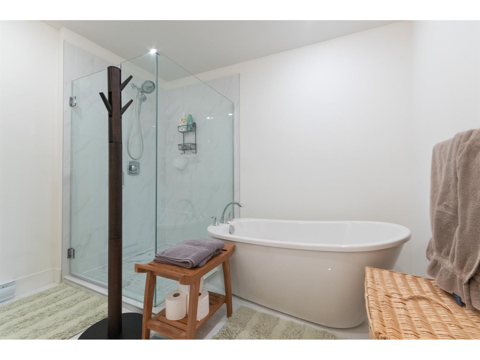 101 5380 Tyee Lane, Garrison Crossing, Chilliwack, British Columbia  V2R 6B6 - Photo 14 - R3116679