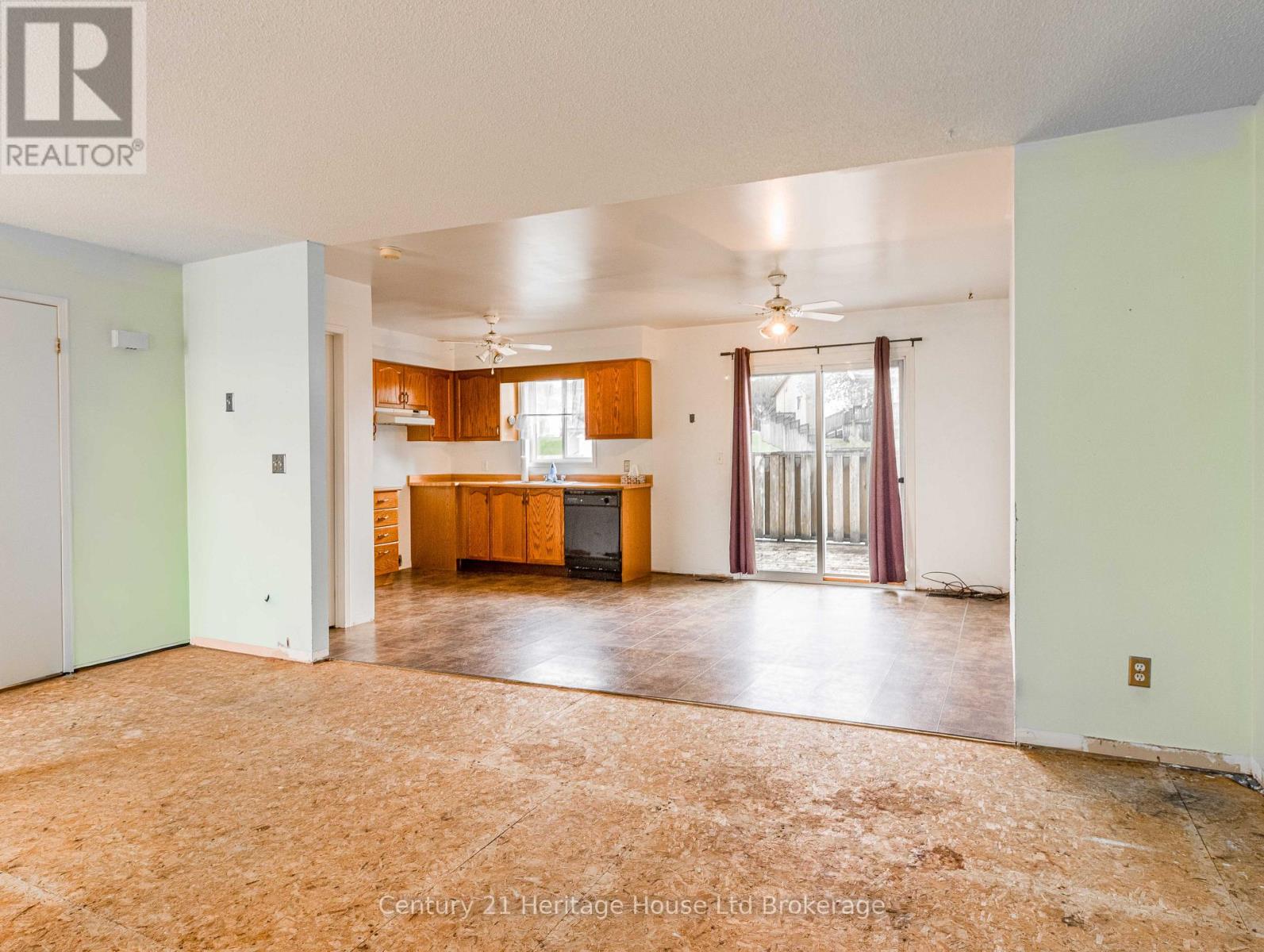 14 Pebble Beach Court, Woodstock, Ontario  N4S 8X1 - Photo 5 - X13058746