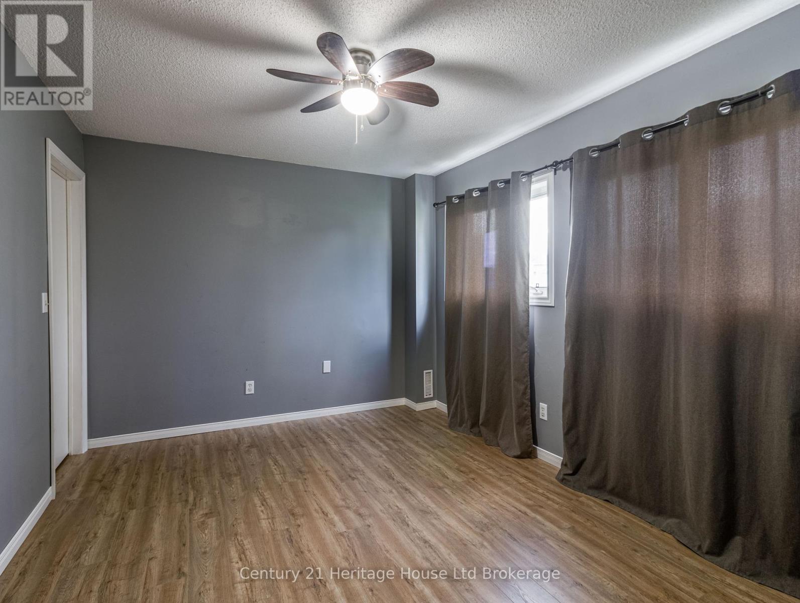 14 Pebble Beach Court, Woodstock, Ontario  N4S 8X1 - Photo 12 - X13058746