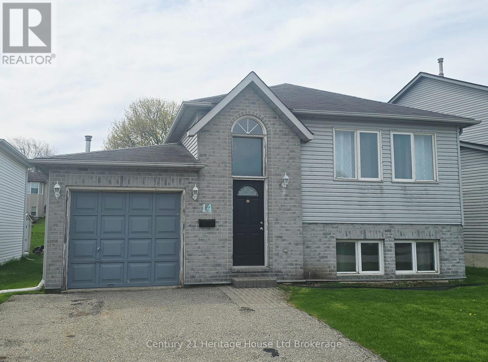 14 Pebble Beach Court, Woodstock, Ontario  N4S 8X1 - Photo 2 - X13058746