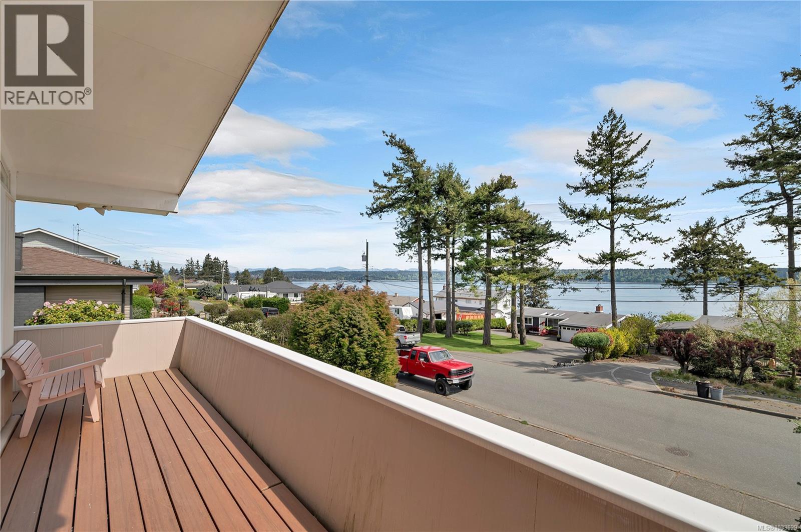 52 Murphy St S, Campbell River, British Columbia  V9W 1Y4 - Photo 2 - 1033629