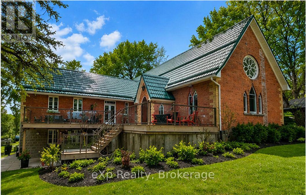 251 Albert Street, Arran-Elderslie, Ontario N0G 2N0 - Photo 2 - X12955422