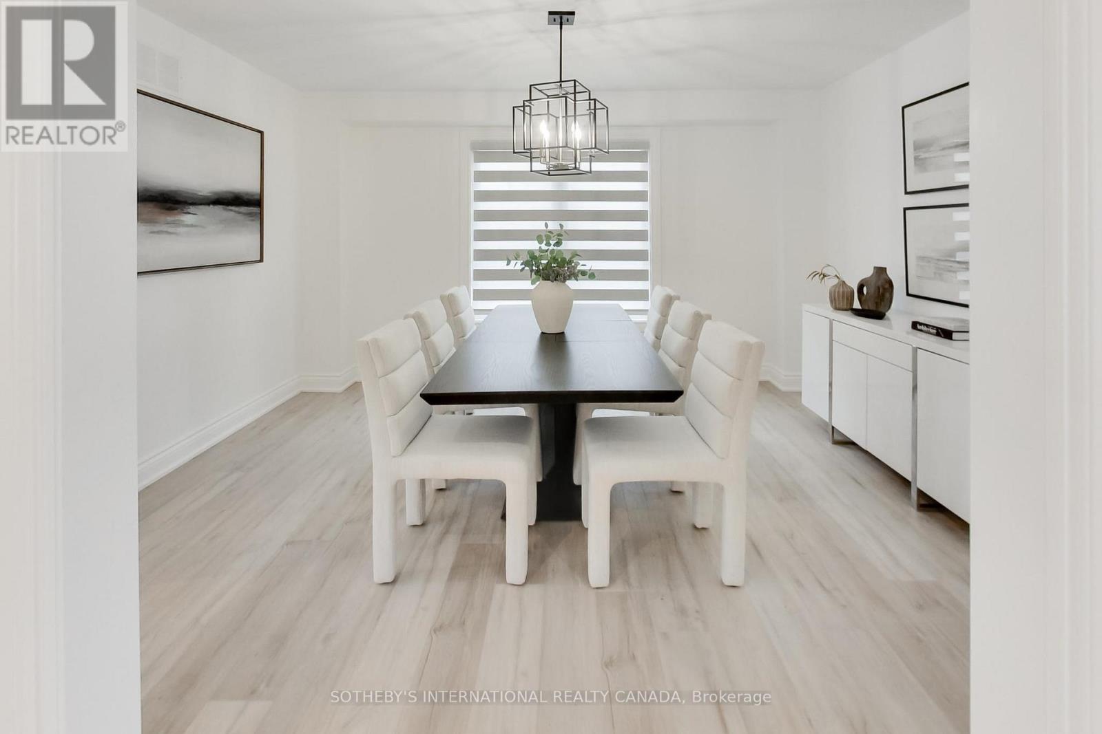 1124 Lansdown Drive, Oakville, Ontario  L6J 7N7 - Photo 8 - W13018156