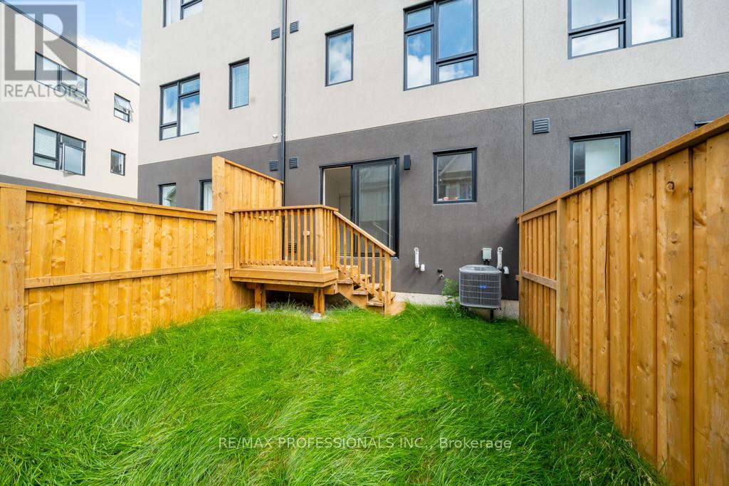 3099 Cherry Blossom Cmn, Burlington, Ontario  L7M 0H4 - Photo 19 - W13065332