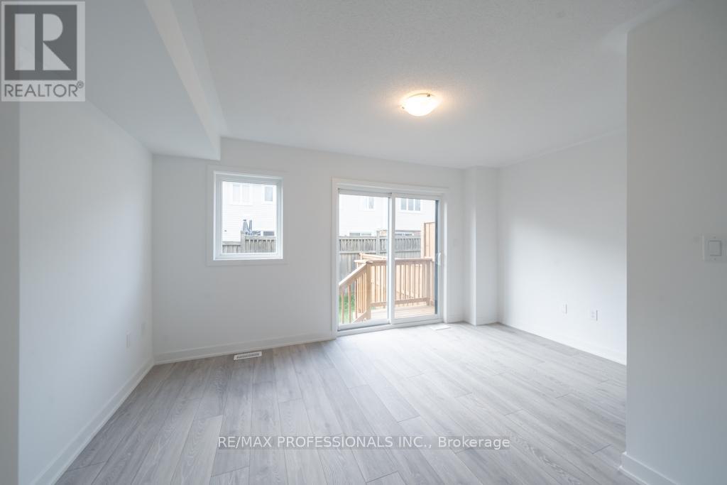 3099 Cherry Blossom Cmn, Burlington, Ontario  L7M 0H4 - Photo 3 - W13065332