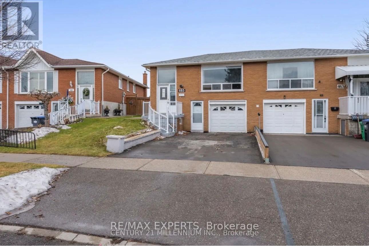 465 FERGO AVENUE, Mississauga, Ontario