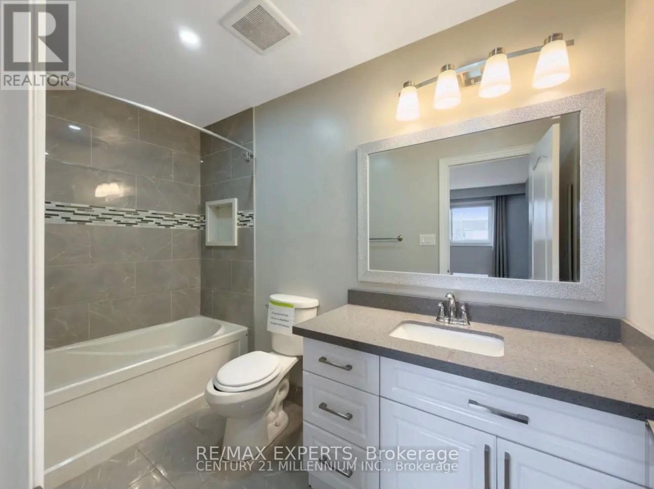 465 Fergo Avenue, Mississauga, Ontario  L5B 2J2 - Photo 5 - W13065356