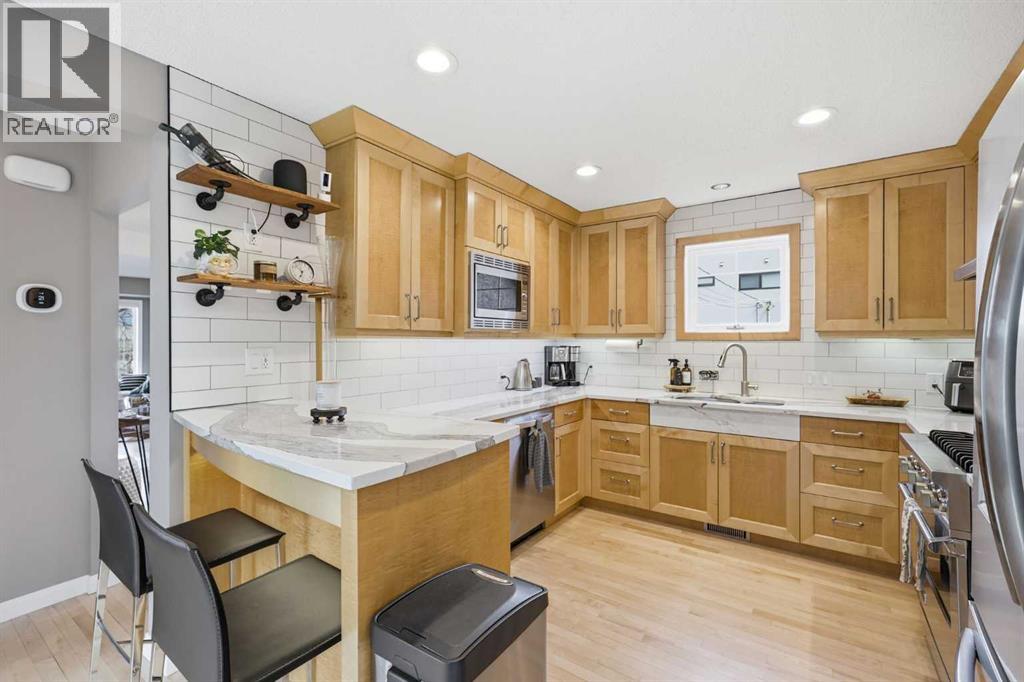 2712 22 Street Sw, Calgary, Alberta  T2T 5G4 - Photo 9 - A2306771
