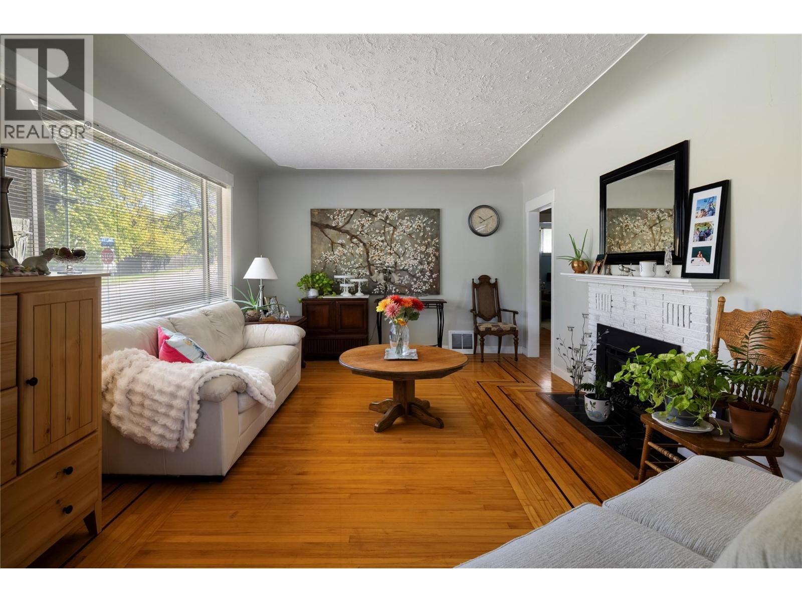 1900 37 Avenue, Vernon, British Columbia  V1T 2W8 - Photo 6 - 10385246