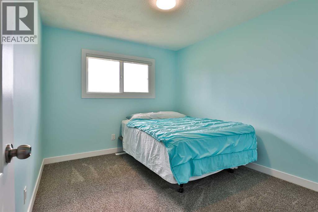 155e 100n, Raymond, Alberta  T0K 2S0 - Photo 15 - A2306481