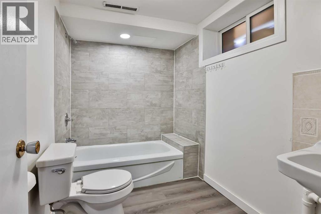 155e 100n, Raymond, Alberta  T0K 2S0 - Photo 30 - A2306481