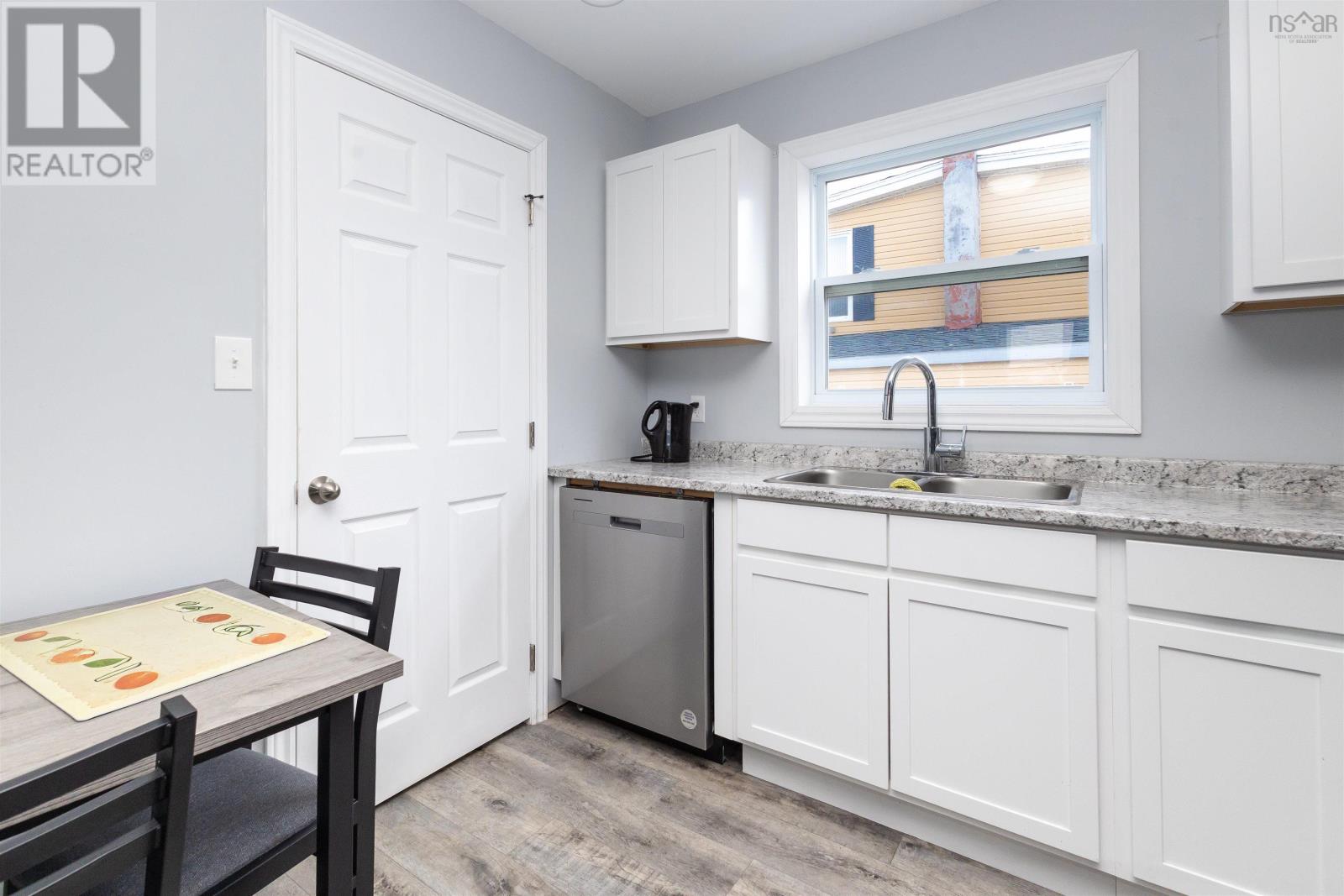 26 Tenth Street, Glace Bay, Nova Scotia  B1A 4L8 - Photo 16 - 202609198