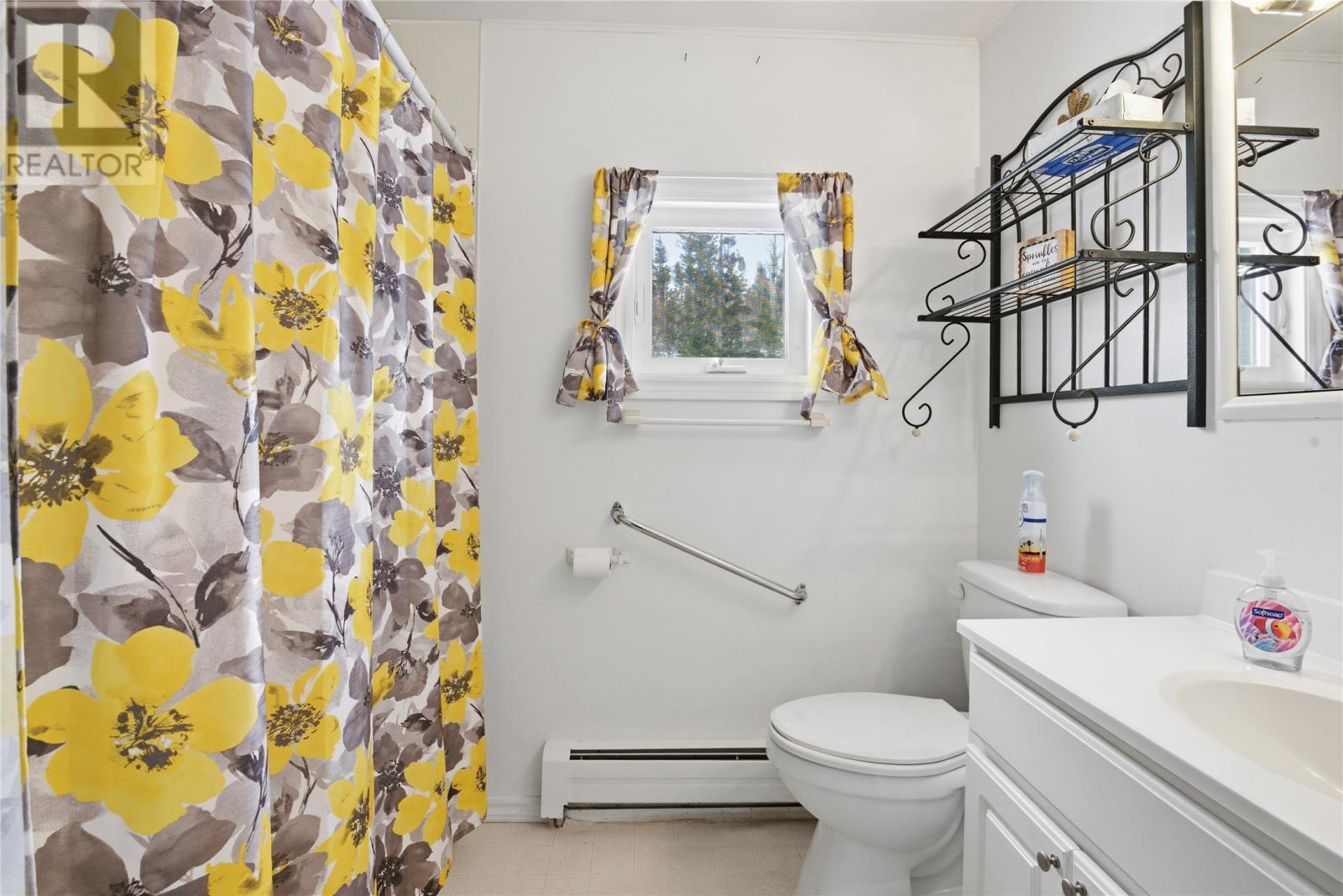 124 Riverside Road E, Glovertown, Newfoundland & Labrador  A0G 2M0 - Photo 14 - 1295179