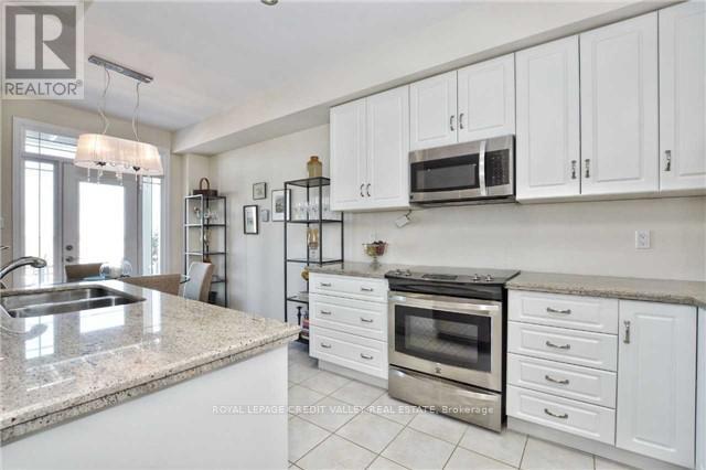 11 - 7 Lakelawn Road, Grimsby, Ontario  L3M 0E9 - Photo 9 - X13065428