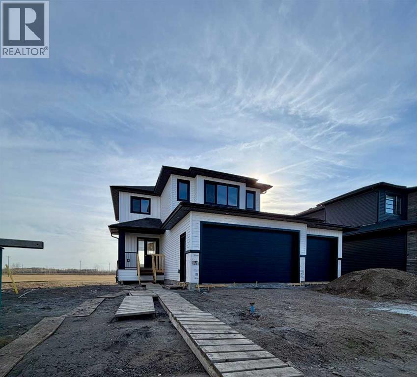 7121 85 Street, Grande Prairie, Alberta  T8X 0N8 - Photo 1 - A2278189